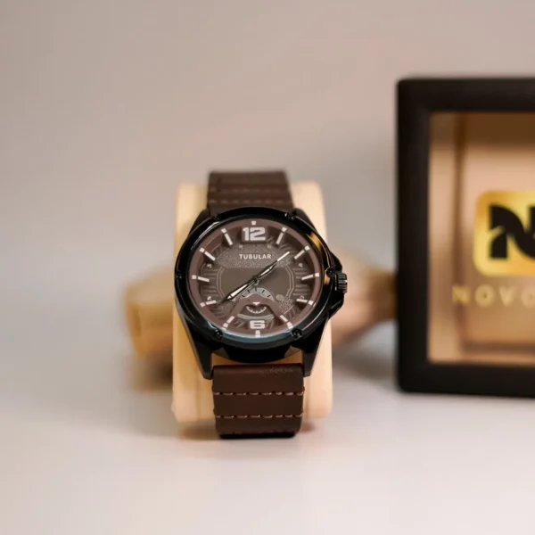 Trendy Men’s Tubular Analog Watch