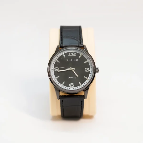 'YILEIQ' Men's Classic Silver Watch