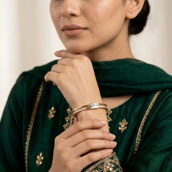 Elegant 18K Gold Plated Bangle with Crystal