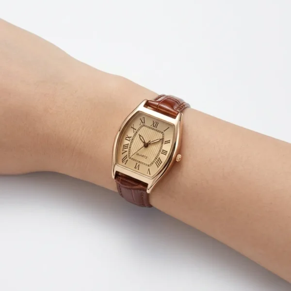 Retro Roman  Quartz Women's Watch Brown