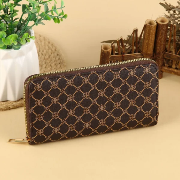 Elegant Stone Pattern Wallet Brown