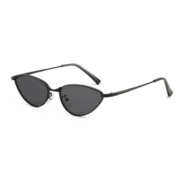 NOVORA Luxury Cat-Eye Sunglasses for Women | UV400 Y2K Fashion Eyewear with Minimalist High-End Design, Elegant Retro Style for Everyday Wear BLACK